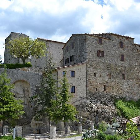 Belvilla By Oyo Graceful Apartment With Garden Petrella Guidi Buitenkant foto