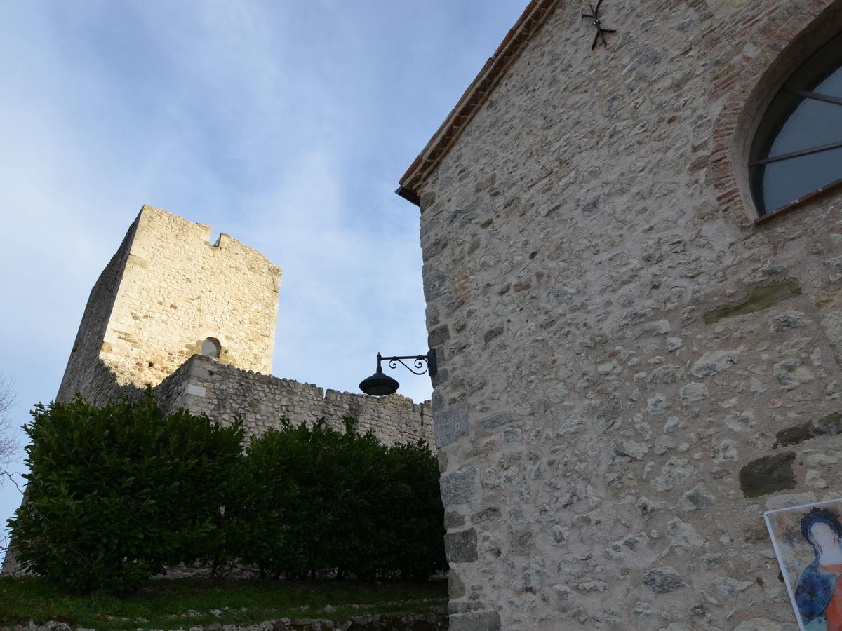 Belvilla By Oyo Graceful Apartment With Garden Petrella Guidi Buitenkant foto