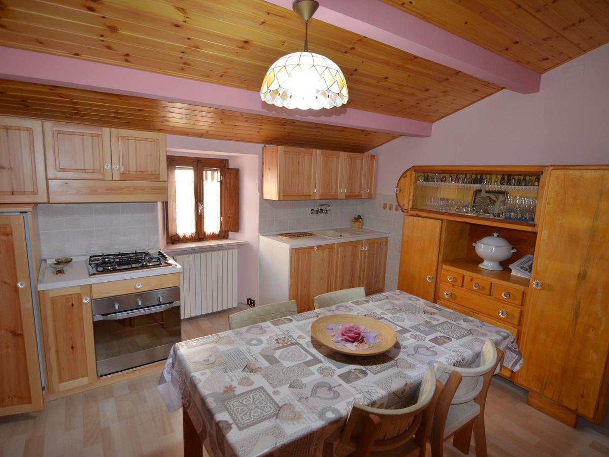 Belvilla By Oyo Graceful Apartment With Garden Petrella Guidi Buitenkant foto